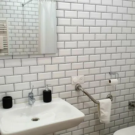 Gîte Valenciennes, 4 pièces, 6 personnes - FR-1-510-17 Valenciennes